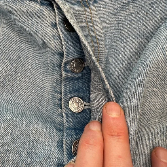 Plus Size 22 Lightwash Levi's 501 - Picture 6 of 17